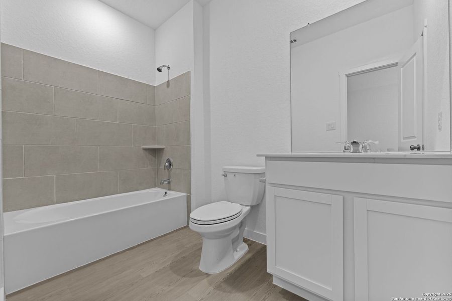 Furnished interior view inside a new home in Hidden Trails: Coastline Collection, Bulverde (Image 14). Furnished interior view inside a new home in Hidden Trails: Coastline Collection, Bulverde (Image 14).