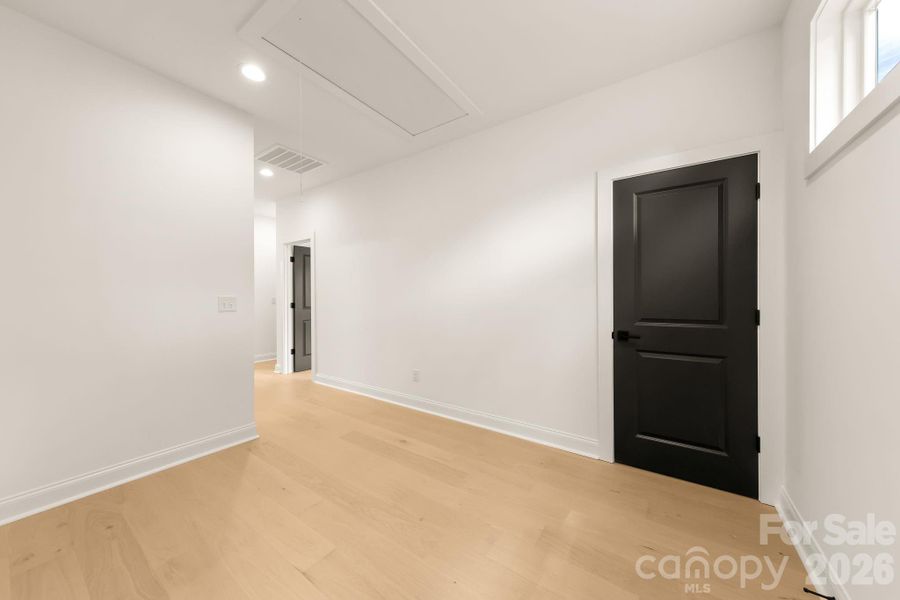 Spacious, unfurnished interior of a new home in , Charlotte (Image 25).