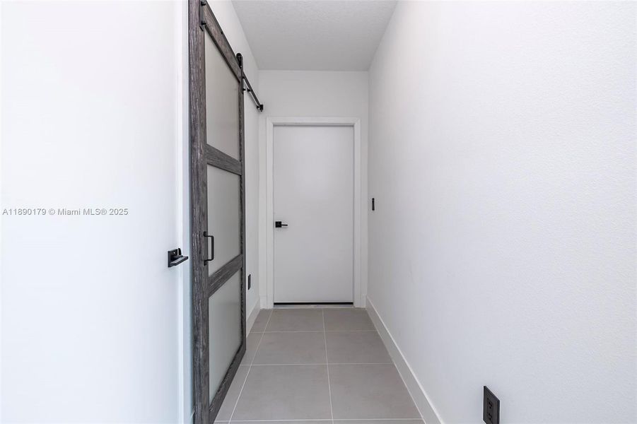 Spacious, unfurnished interior of a new home in , Palm Bay (Image 22). Spacious, unfurnished interior of a new home in , Palm Bay (Image 22).