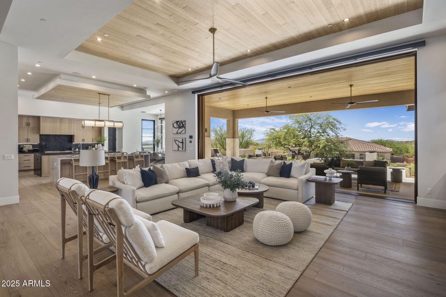 1-web-or-mls-IMG_8320 1-web-or-mls-IMG_8320