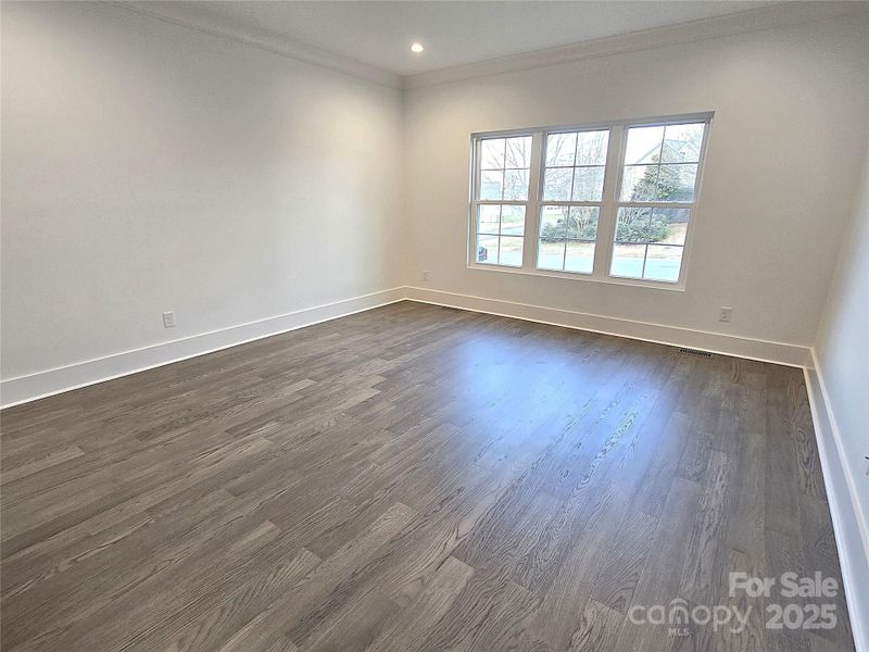 Spacious, unfurnished interior of a new home in , Hickory (Image 31).