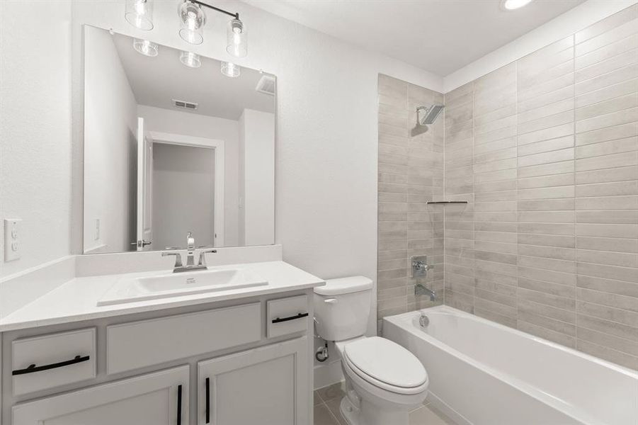 605 Aberdeen-Bathroom-1