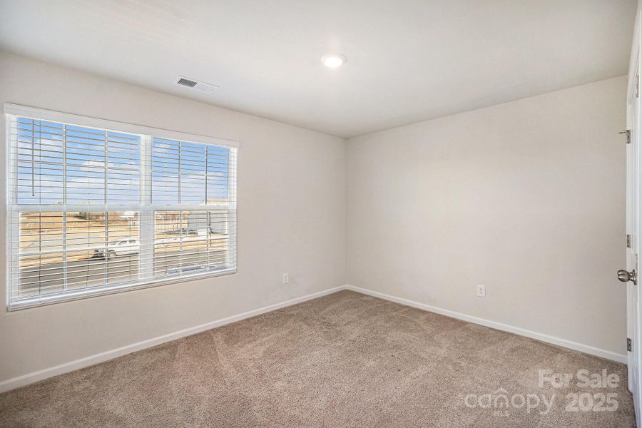 Spacious, unfurnished interior of a new home in , Shelby (Image 31).