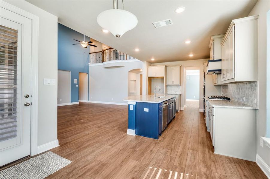 Furnished interior view inside a new home in , Mansfield (Image 14).