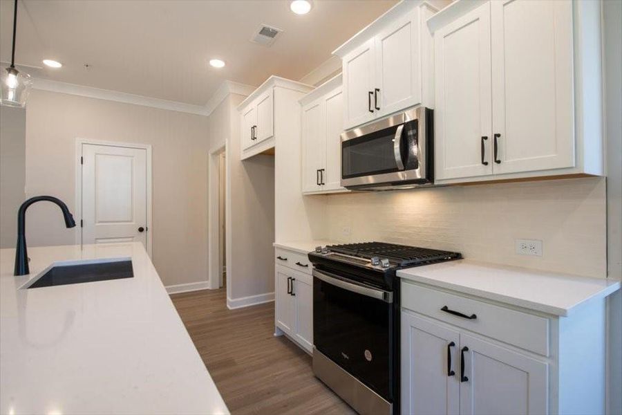 Furnished interior view inside a new home in Cherokee Township, Acworth (Image 9).