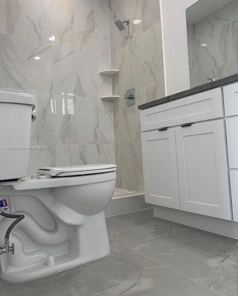 Furnished interior view inside a new home in , Fort Lauderdale (Image 7). Furnished interior view inside a new home in , Fort Lauderdale (Image 7).