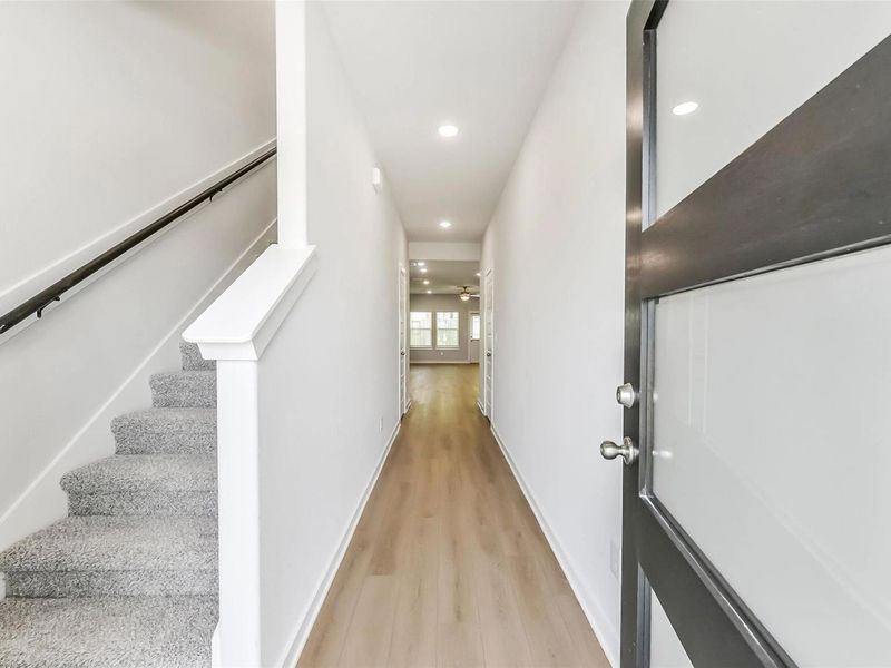 Spacious, unfurnished interior of a new home in Windmill Estates, Magnolia (Image 21).