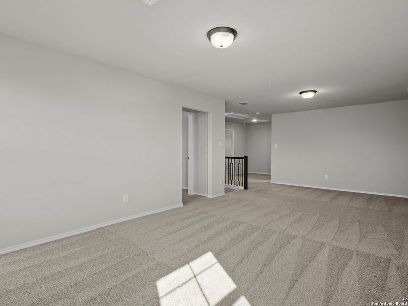 Spacious, unfurnished interior of a new home in Horizon Pointe, Converse (Image 25).
