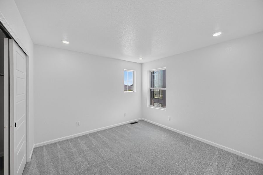 Spacious, unfurnished interior of a new home in Sterling Ranch Ascent Village, Littleton (Image 26). Spacious, unfurnished interior of a new home in Sterling Ranch Ascent Village, Littleton (Image 26).