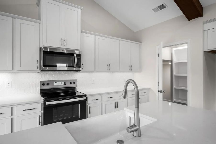 The Courtland C Kitchen