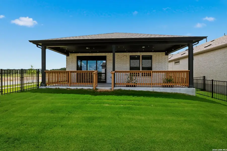 Exterior details and patio area of a home in , New Braunfels (Image 3).