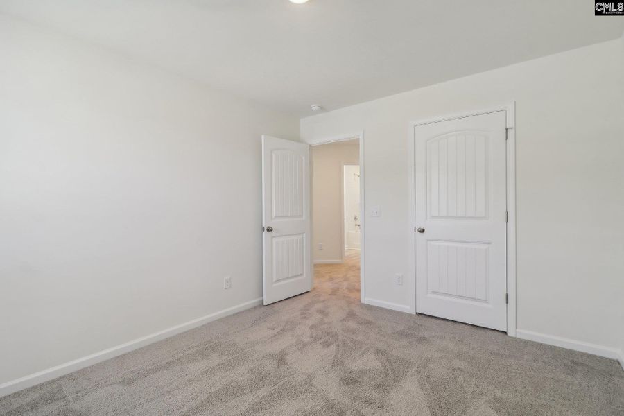 Spacious, unfurnished interior of a new home in Old Charleston Acres, Pelion (Image 19).