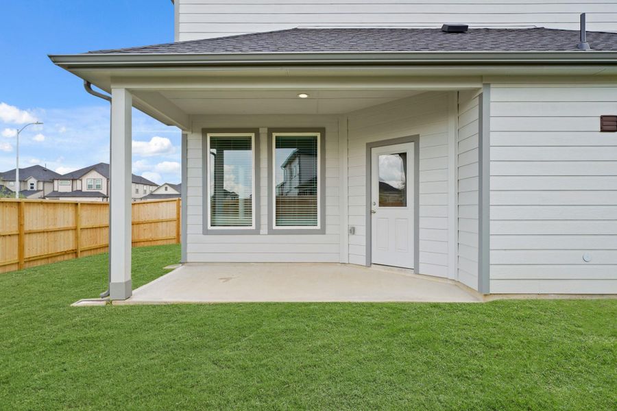 Exterior details and patio area of a home in Grand Oaks Village, Houston (Image 19). Exterior details and patio area of a home in Grand Oaks Village, Houston (Image 19).