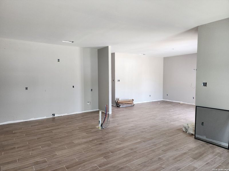 Spacious, unfurnished interior of a new home in , Eagle Pass (Image 7). Spacious, unfurnished interior of a new home in , Eagle Pass (Image 7).
