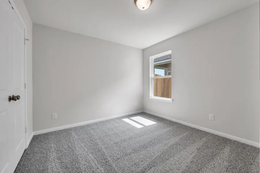 Spacious, unfurnished interior of a new home in Arrowhead Farms, Caldwell (Image 9).