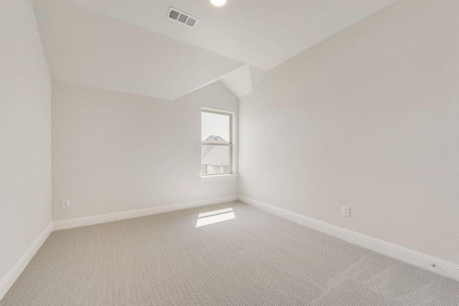 Spacious, unfurnished interior of a new home in , Wylie (Image 14).