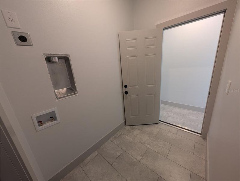 Spacious, unfurnished interior of a new home in , Lakeland (Image 20). Spacious, unfurnished interior of a new home in , Lakeland (Image 20).