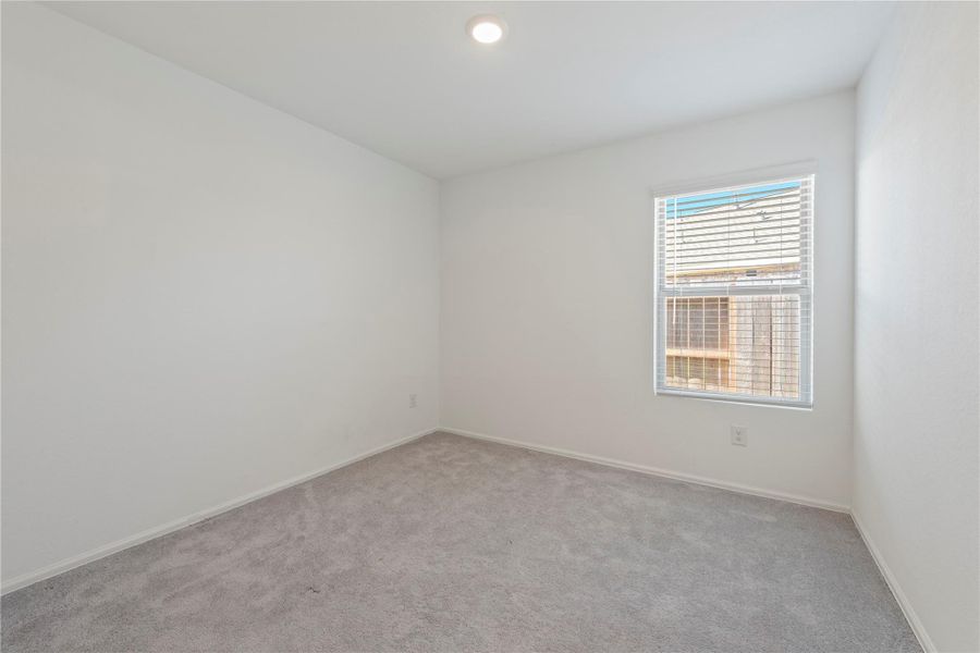 Spacious, unfurnished interior of a new home in Sterling Point at Baytown Crossings: Watermill Collection, Baytown (Image 19).
