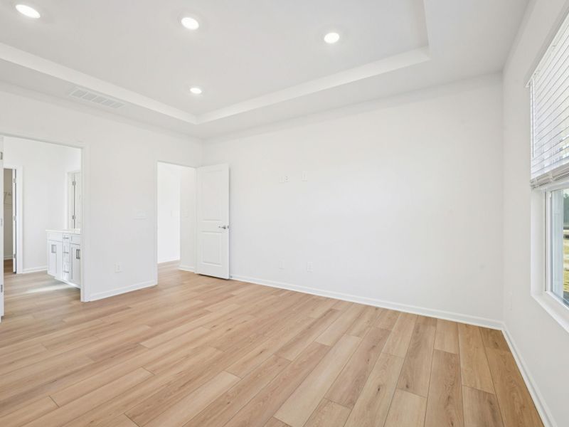 Spacious, unfurnished interior of a new home in Watkins Glen, Raleigh (Image 16).
