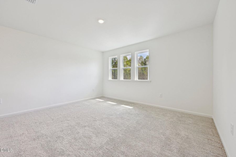 21-web-or-mls-Caspian Ct-S0104-021