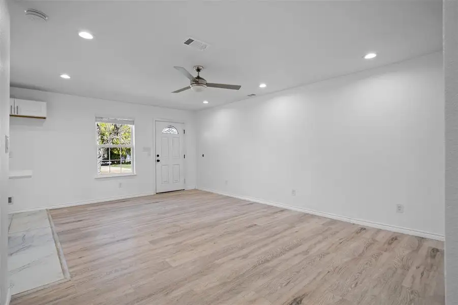 Spacious, unfurnished interior of a new home in , Dallas (Image 12). Spacious, unfurnished interior of a new home in , Dallas (Image 12).