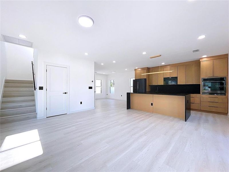 Image 74 of a home in .