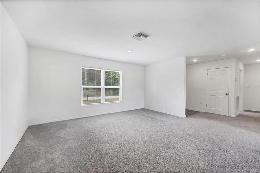 Spacious, unfurnished interior of a new home in , North Port (Image 21).