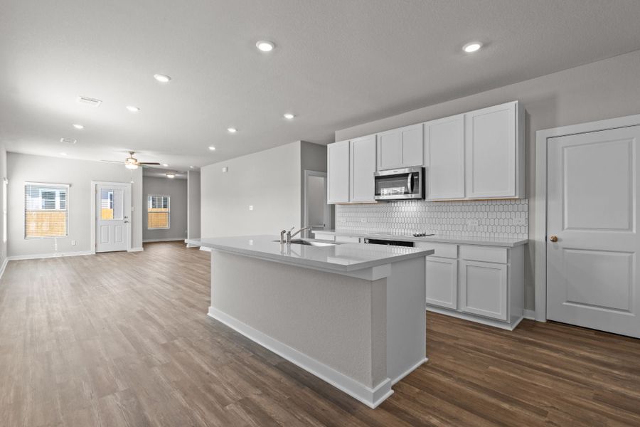 4br New Home in Elgin, TX.  - Slide 7