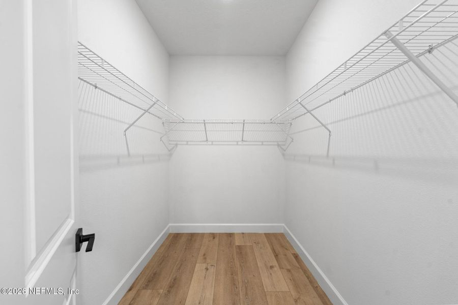 Spacious, unfurnished interior of a new home in , Jacksonville (Image 19).