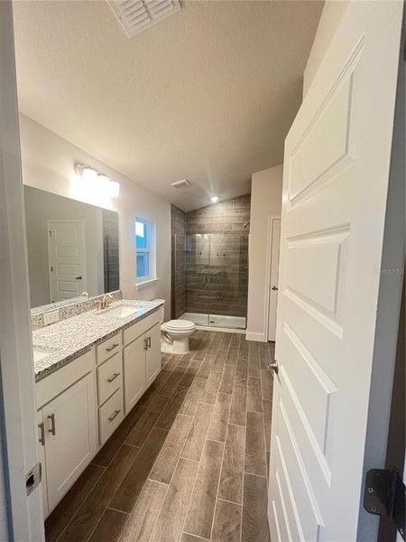 Furnished interior view inside a new home in Abbey Glen, Dade City (Image 6).