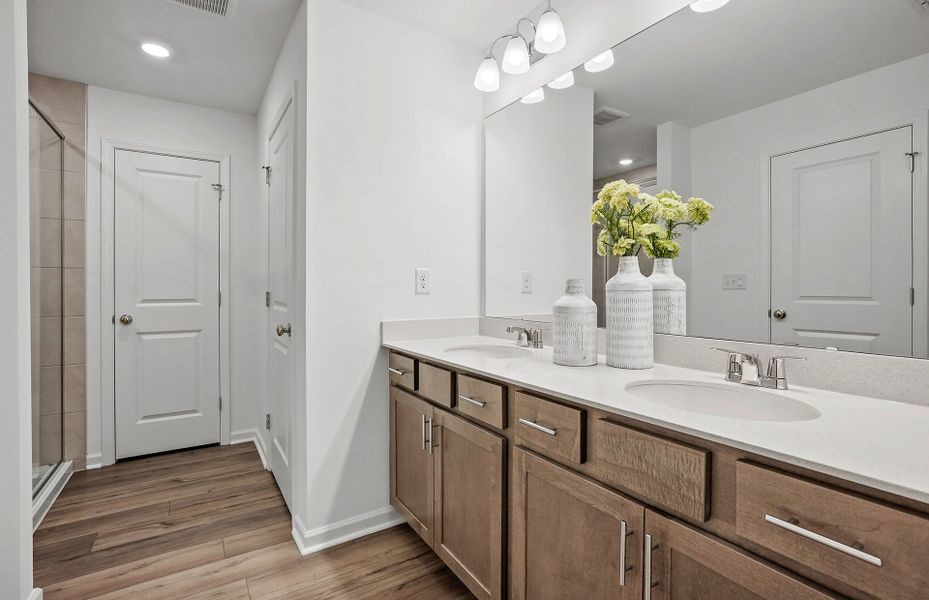 Representative furnished interior of a home built from the Landis by Pulte Homes in Mallard Park, Charlotte (Image 11).