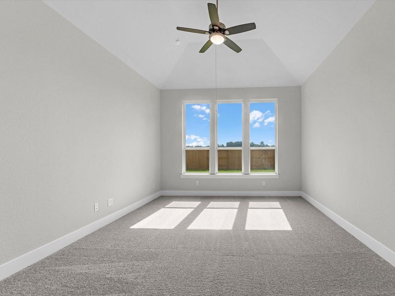 Spacious, unfurnished interior of a new home in Oakhill Reserve, Tomball (Image 16).