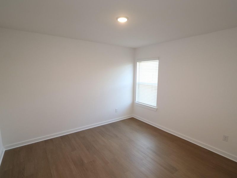 Spacious, unfurnished interior of a new home in Lago Mar, Santa Fe (Image 17). Spacious, unfurnished interior of a new home in Lago Mar, Santa Fe (Image 17).