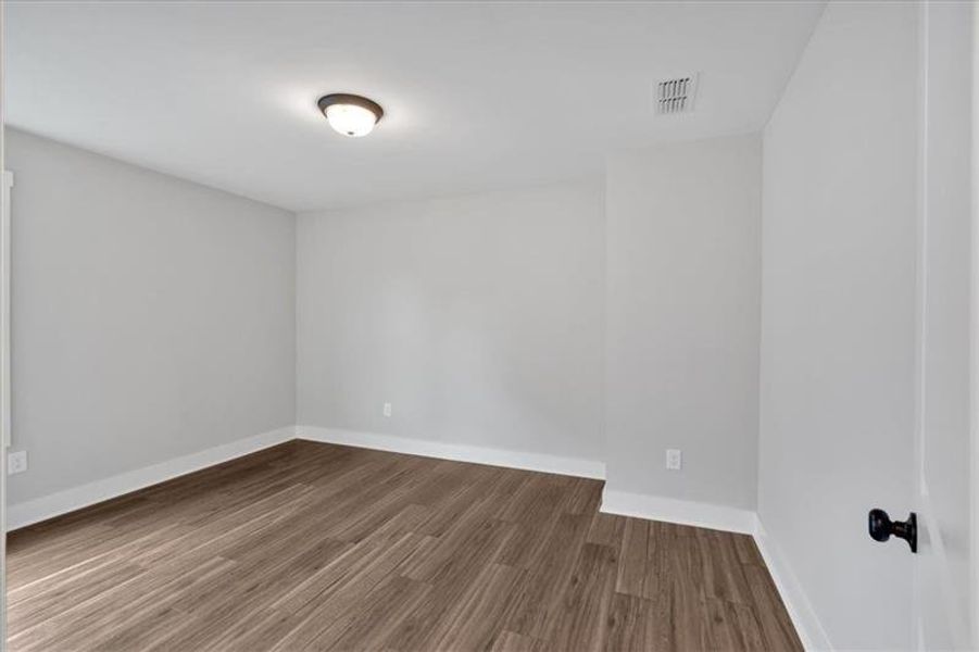 Spacious, unfurnished interior of a new home in Ferguson Corners, Emerson (Image 41).
