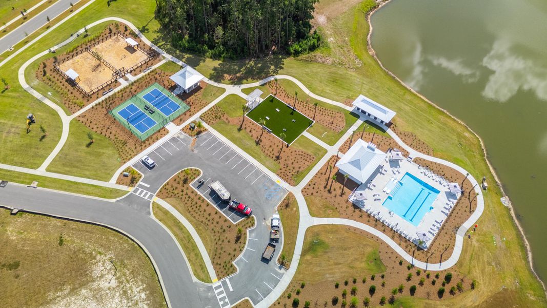 Community amenities in , Summerville (Image 62).