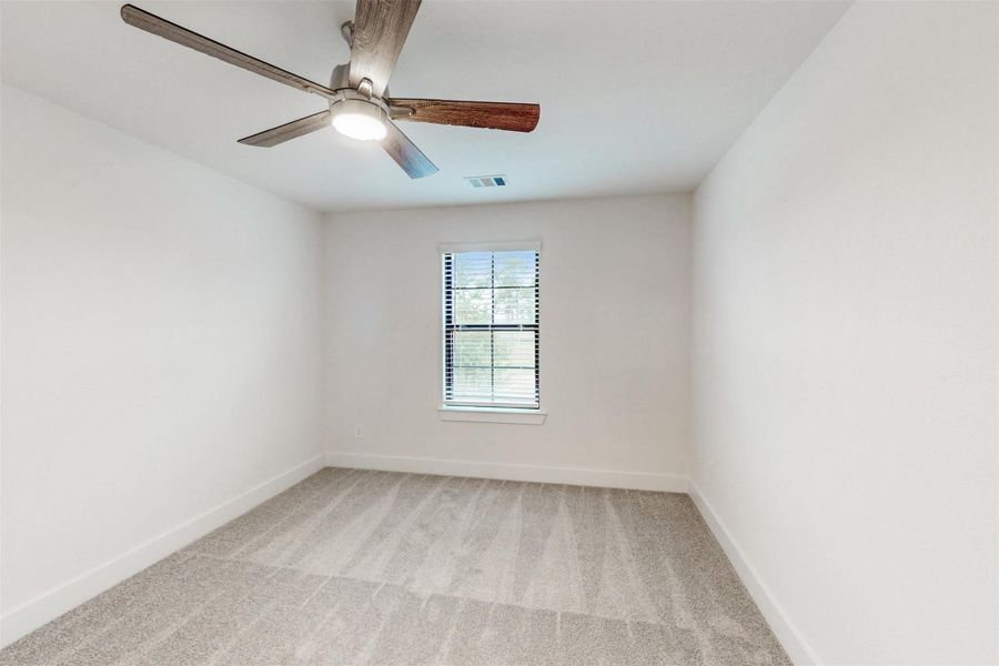 Spacious, unfurnished interior of a new home in Sorella, Tomball (Image 36).