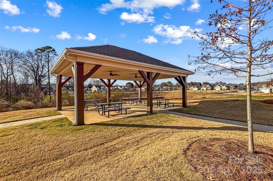Community amenities in , Statesville (Image 34). Community amenities in , Statesville (Image 34).