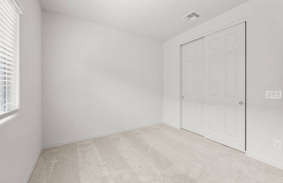 Spacious, unfurnished interior of a new home in Hayden Estates, Buckeye (Image 20). Spacious, unfurnished interior of a new home in Hayden Estates, Buckeye (Image 20).
