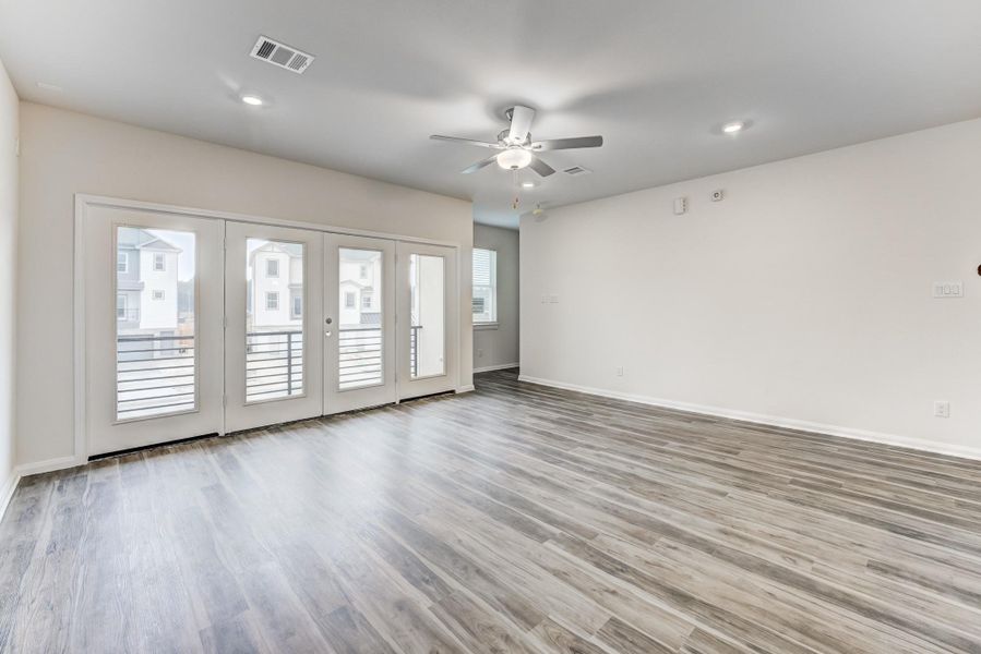 Spacious, unfurnished interior of a new home in Townsen Landing, Humble (Image 37).