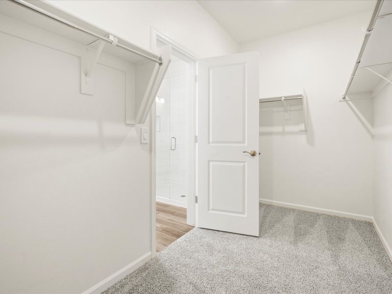 Spacious, unfurnished interior of a new home in Arbor at Madera Highlands II, Sahuarita (Image 13).