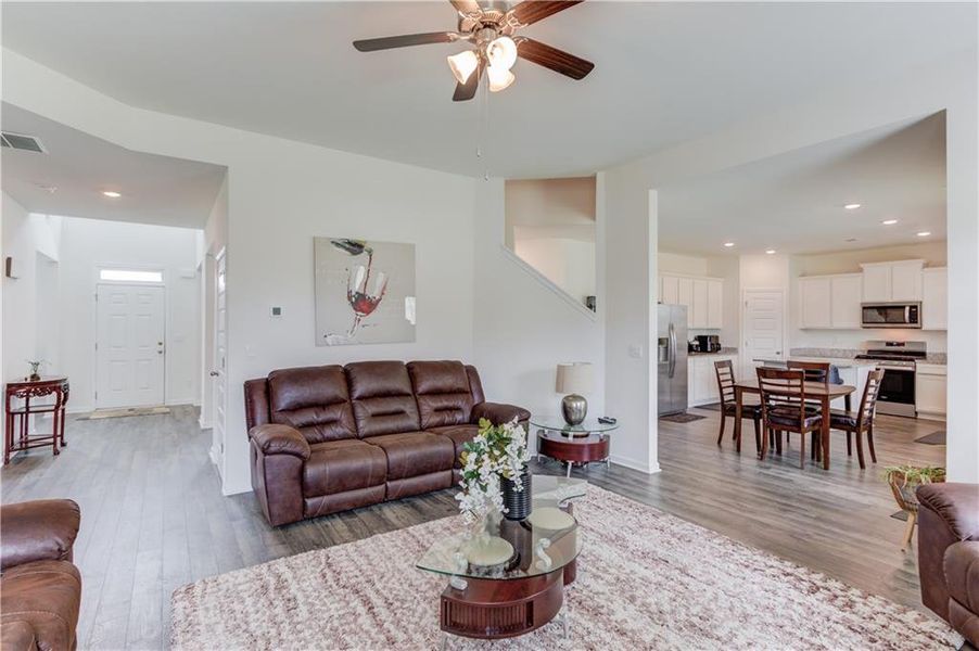 Furnished interior view inside a new home in Stillwater Springs, Dacula (Image 19). Furnished interior view inside a new home in Stillwater Springs, Dacula (Image 19).