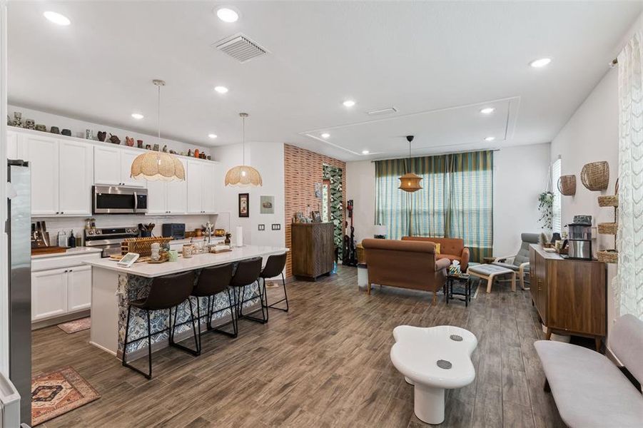 Furnished interior view inside a new home in , Winter Garden (Image 16).