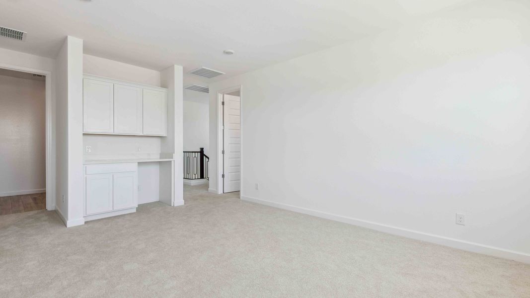 Spacious, unfurnished interior of a new home in Aloravita, Peoria (Image 26). Spacious, unfurnished interior of a new home in Aloravita, Peoria (Image 26).
