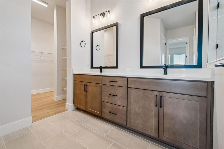 Furnished interior view inside a new home in Emerald Landing at Waterside at Lakewood Ranch – Lake Series, Sarasota (Image 15).