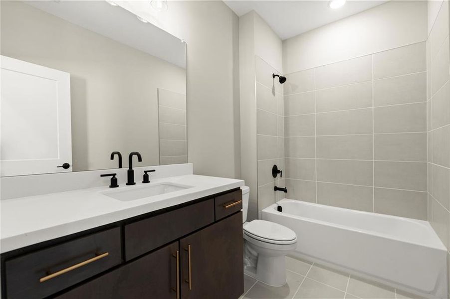 Furnished interior view inside a new home in West Town, Atlanta (Image 11). Furnished interior view inside a new home in West Town, Atlanta (Image 11).