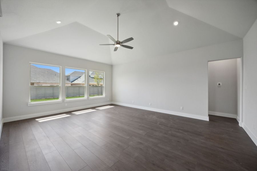 Representative unfurnished interior of a home built from the Yosemite by Centre Living Homes in Painted Tree Lakeside, McKinney (Image 36). Representative unfurnished interior of a home built from the Yosemite by Centre Living Homes in Painted Tree Lakeside, McKinney (Image 36).