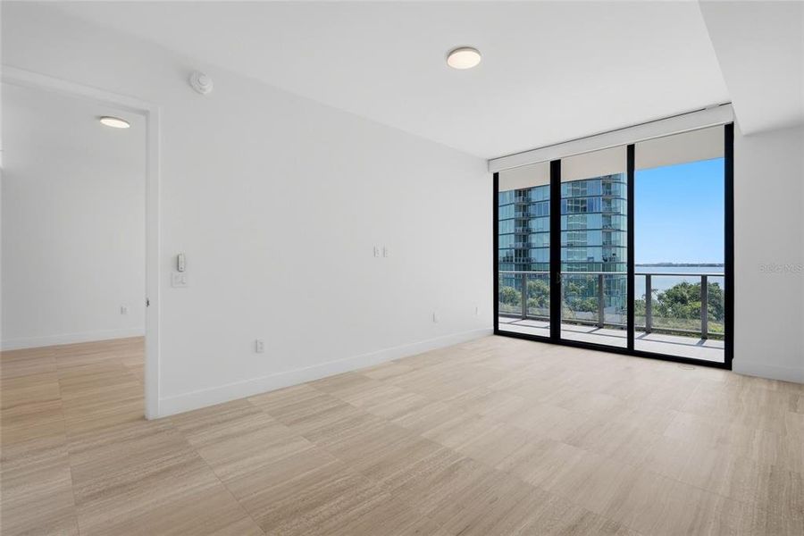 Spacious, unfurnished interior of a new home in The Ritz-Carlton Residences, Tampa (Image 32). Spacious, unfurnished interior of a new home in The Ritz-Carlton Residences, Tampa (Image 32).