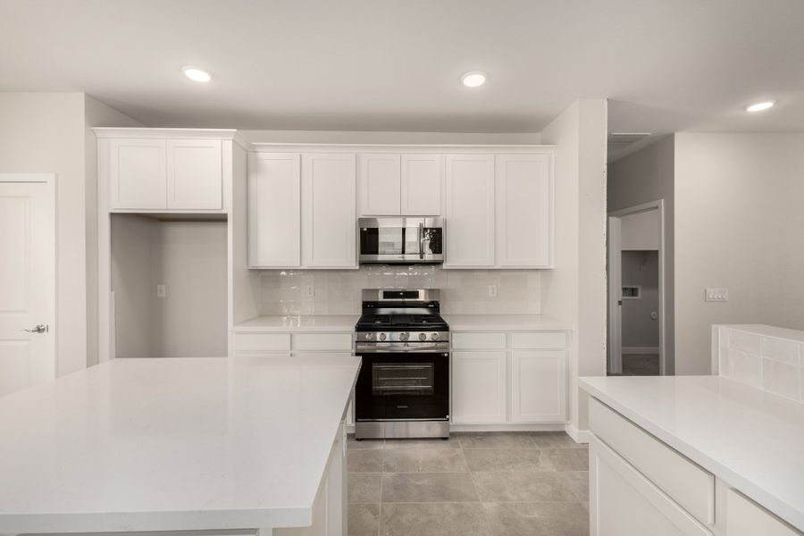 Furnished interior view inside a new home in Sunrise, Surprise (Image 6).