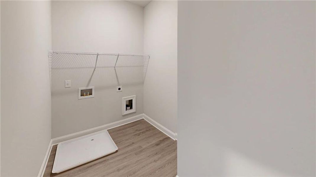 Spacious, unfurnished interior of a new home in Mirror Lake at South Harbour, Villa Rica (Image 25).