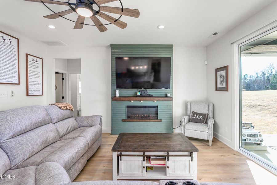 6030 Preacher Hayes Road-16